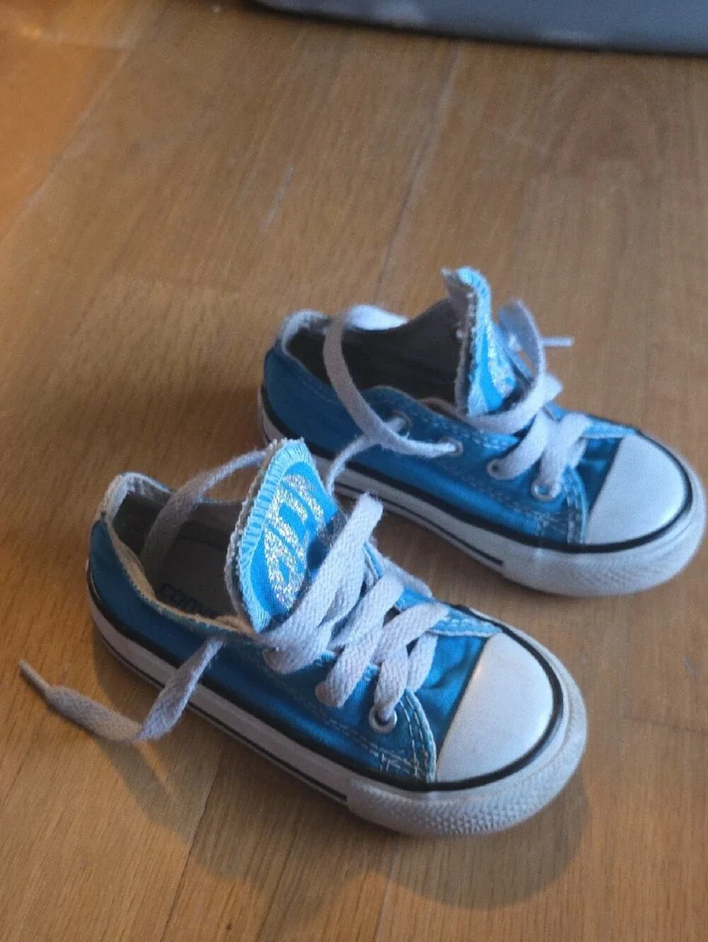 Converse | Kids Turquoise Low-Top Sneakers with White Accents